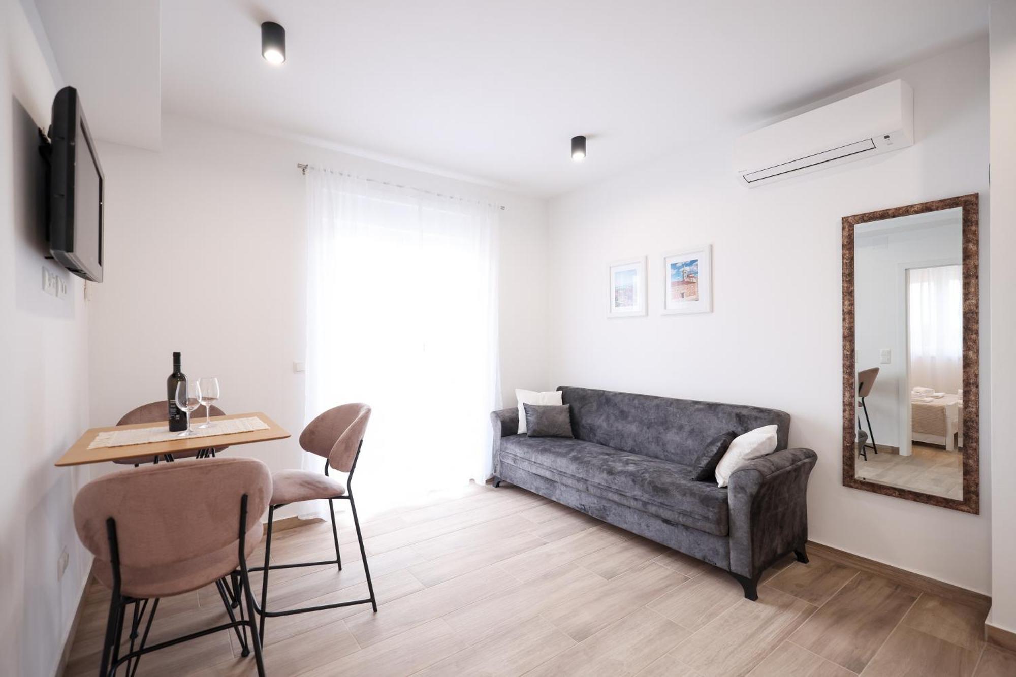Duo Soles - Apartments With Private Parking Near Zadar Murvica  ภายนอก รูปภาพ