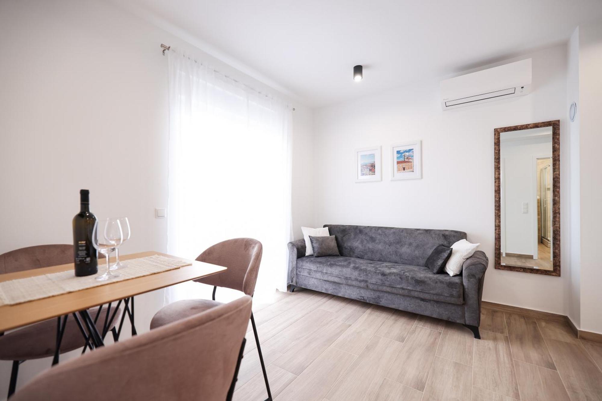 Duo Soles - Apartments With Private Parking Near Zadar Murvica  ภายนอก รูปภาพ